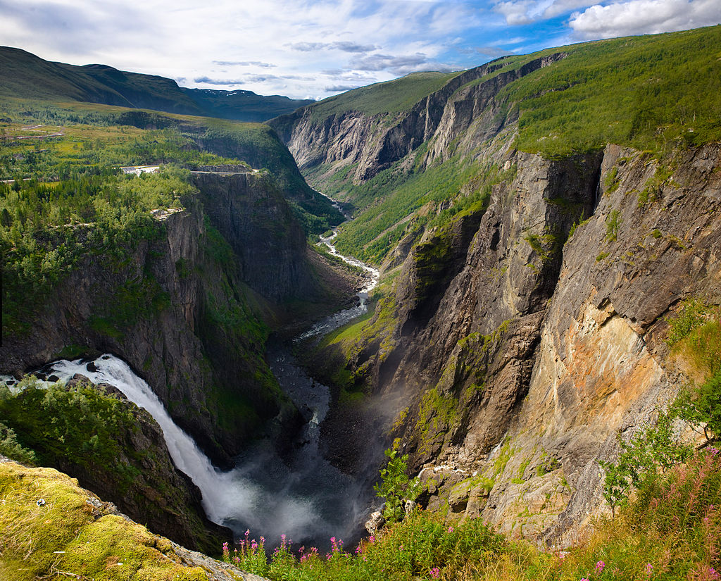 1024px-Vøringfossen